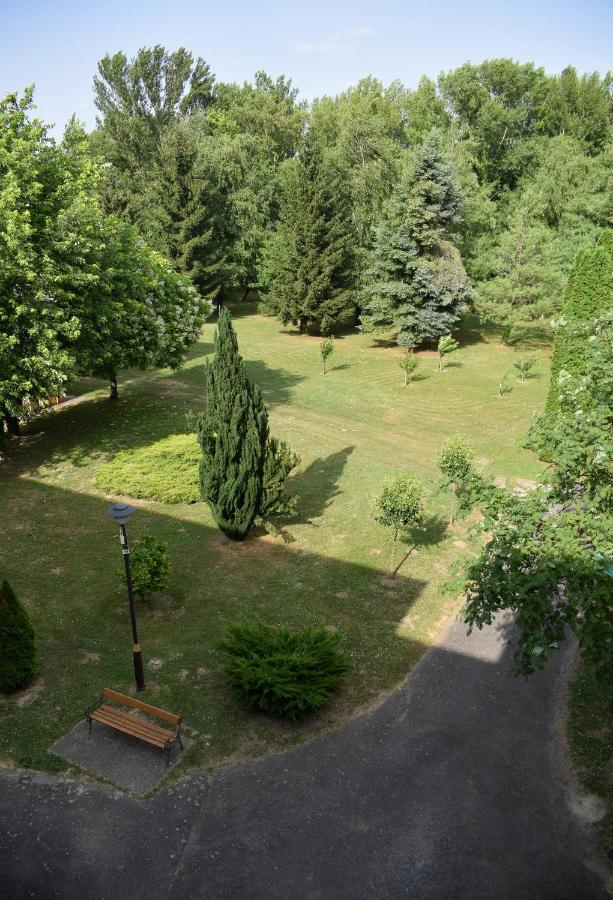 Helikon 31 Apartman Keszthely Buitenkant foto