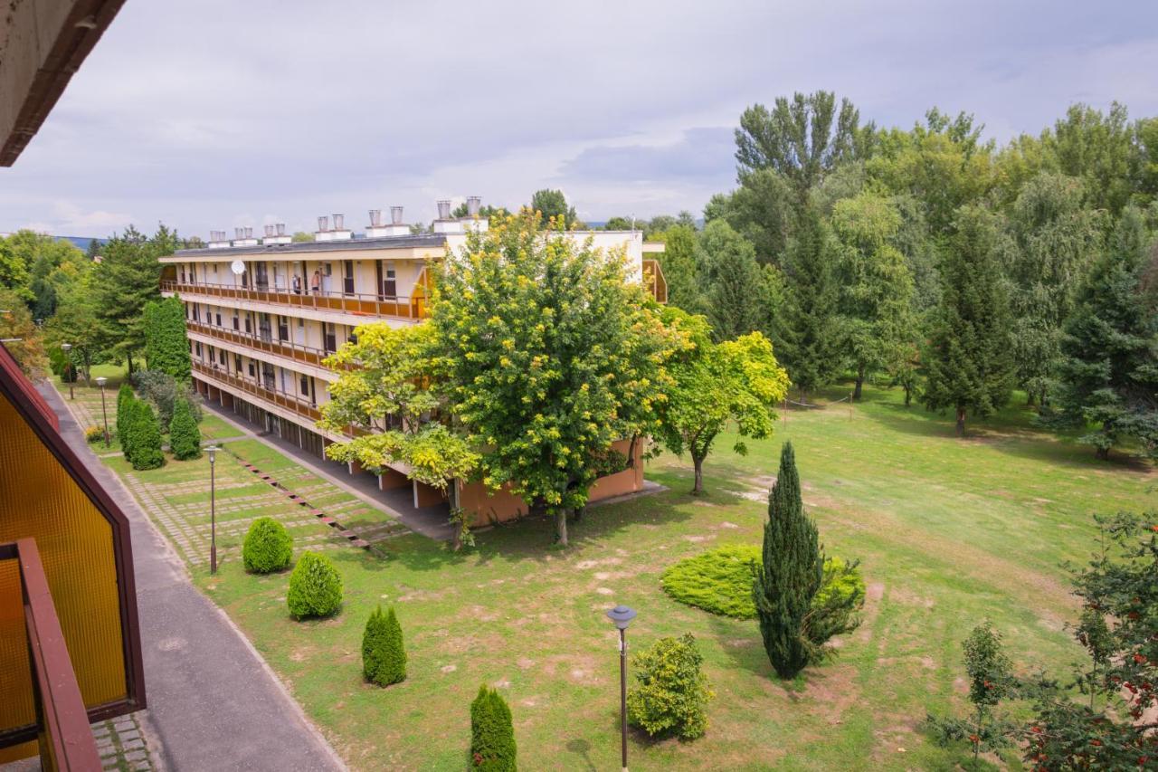 Helikon 31 Apartman Keszthely Buitenkant foto